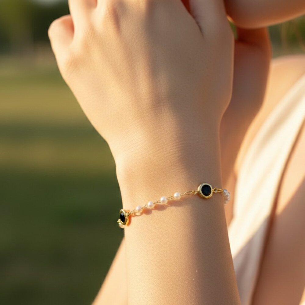 "Trendy Handmade Bracelet – A Thoughtful Gift for Girls & Women | UNVRC1422